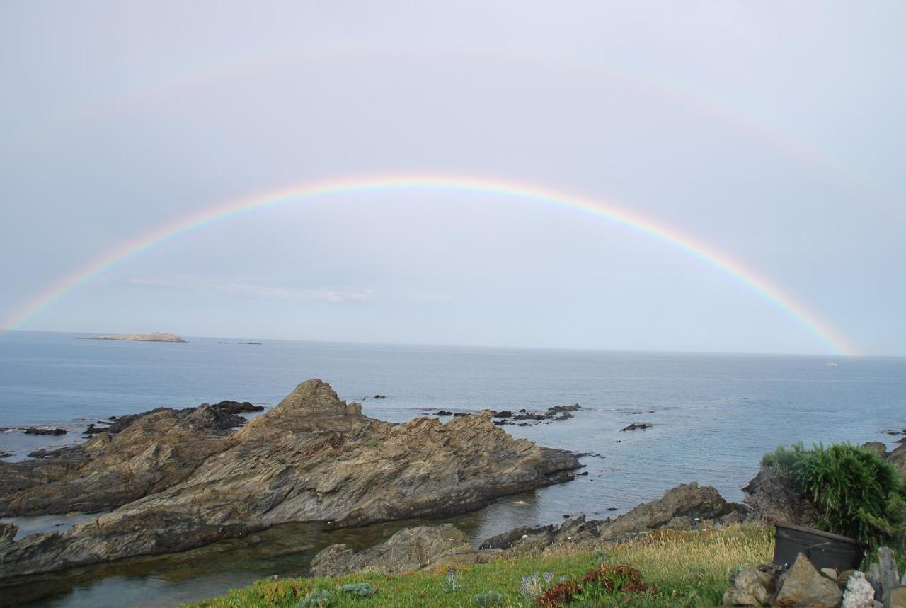 Es Caials Leilighet Cadaqués Eksteriør bilde
